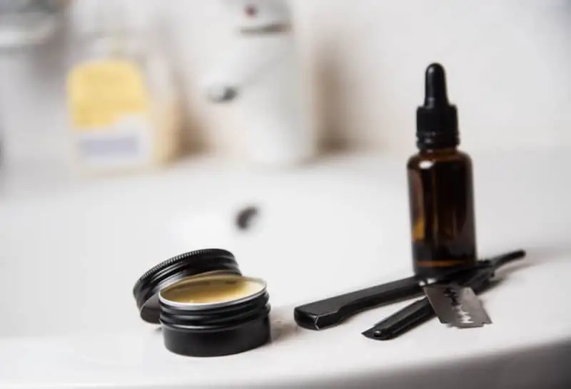 How to Use Beard Oil and Beard Wax Together