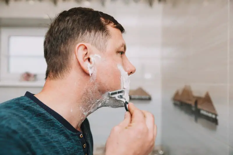 How to Use a Beard Shaping Tool